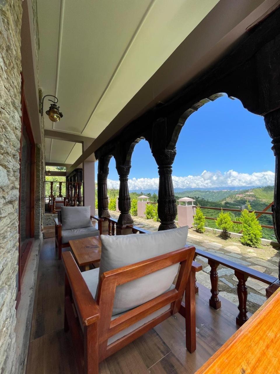 Pauri Bsr Farms Resort מראה חיצוני תמונה